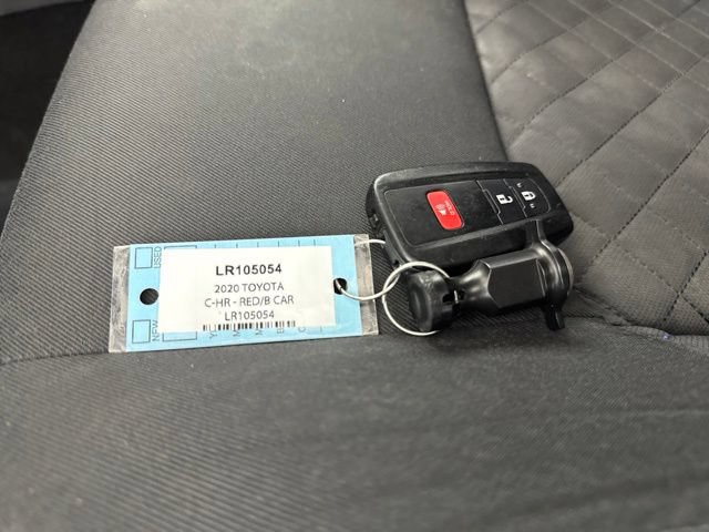 Used 2020 Toyota C-HR XLE FWD image 33