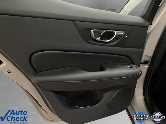 Used 2025 Volvo S60 B5 Core image 58