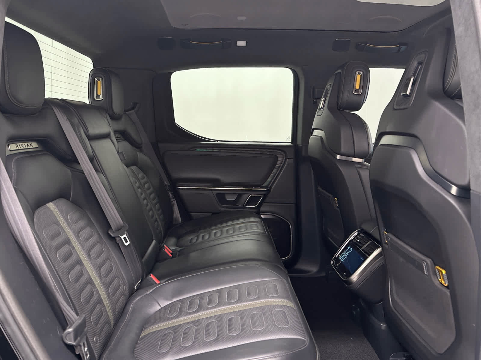 Used 2022 Rivian R1T Adventure image 21