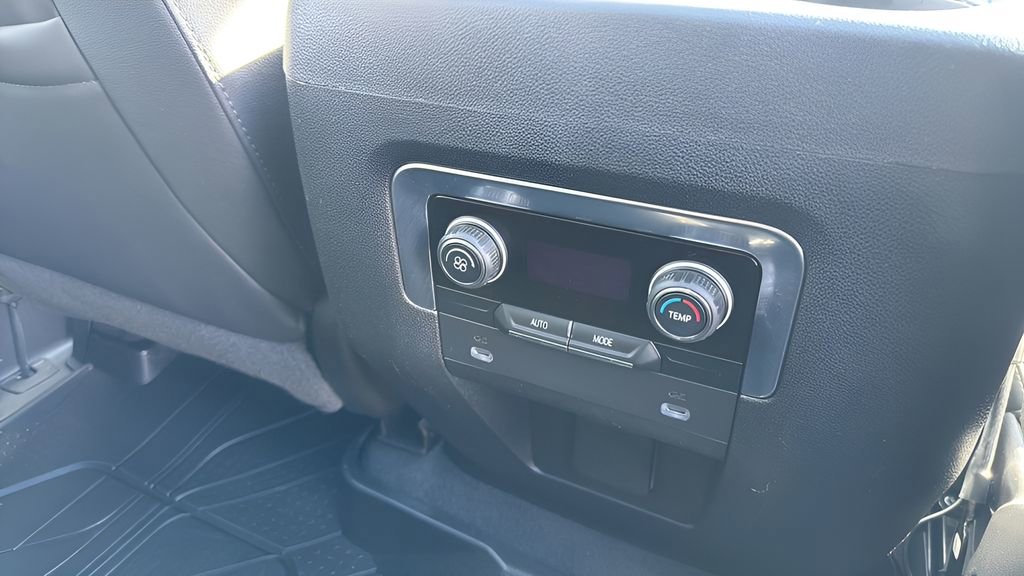 Used 2022 Chevrolet Tahoe LT image 20