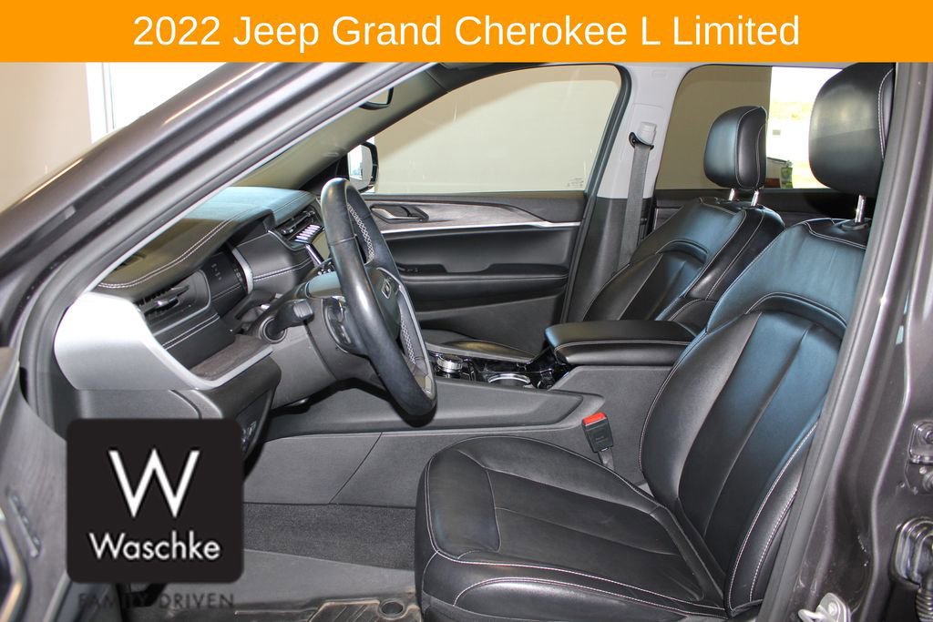 Used 2022 Jeep Grand Cherokee L Limited w/ Trailer Tow Group (B) image 19