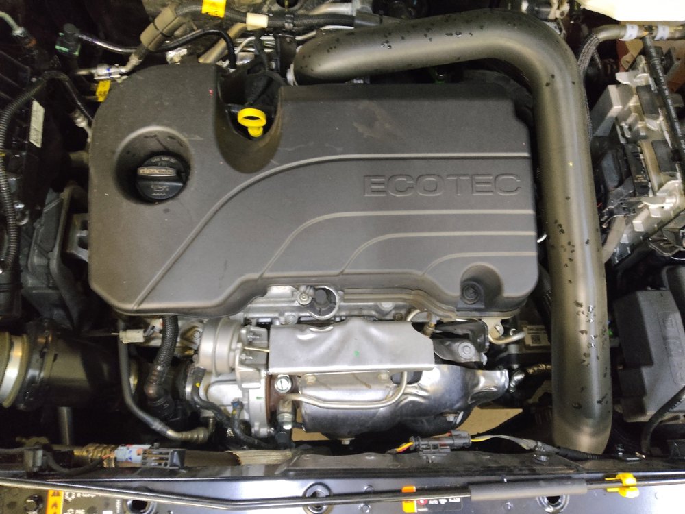 Used 2024 GMC Terrain SLT image 30