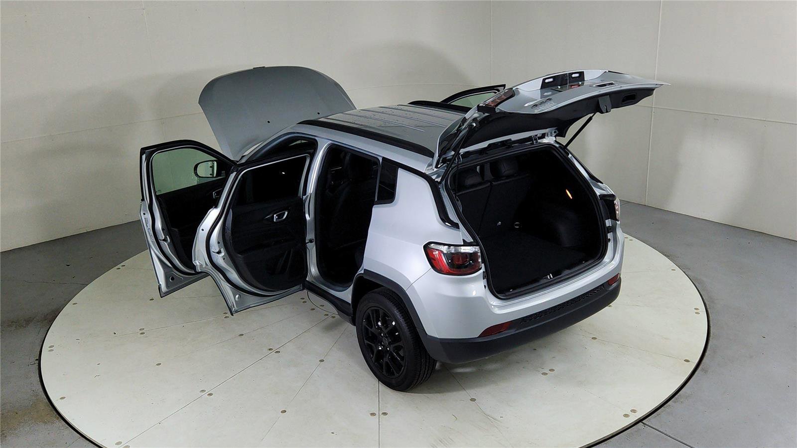 Used 2025 Jeep Compass Latitude w/ Convenience Group image 45