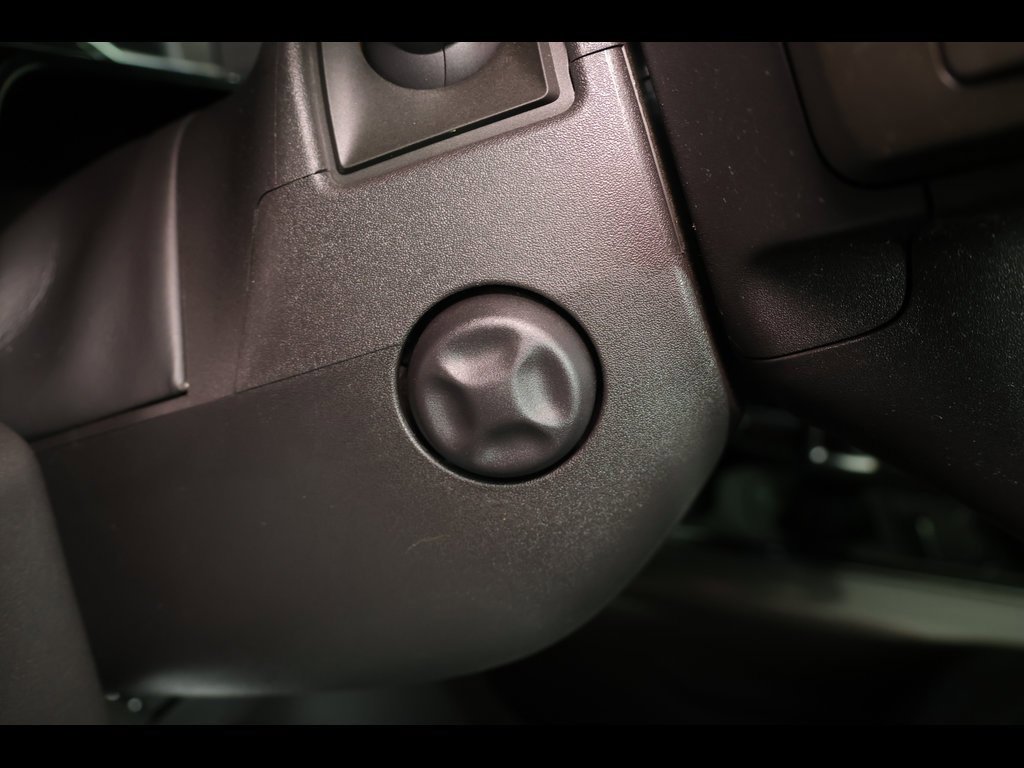 Used 2022 Chevrolet Silverado 1500 ZR2 w/ Technology Package image 33