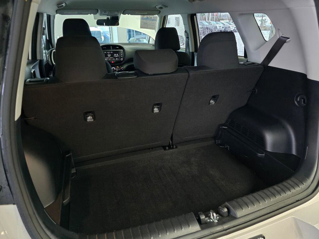 Used 2024 Kia Soul LX w/ Option Group 015 image 15