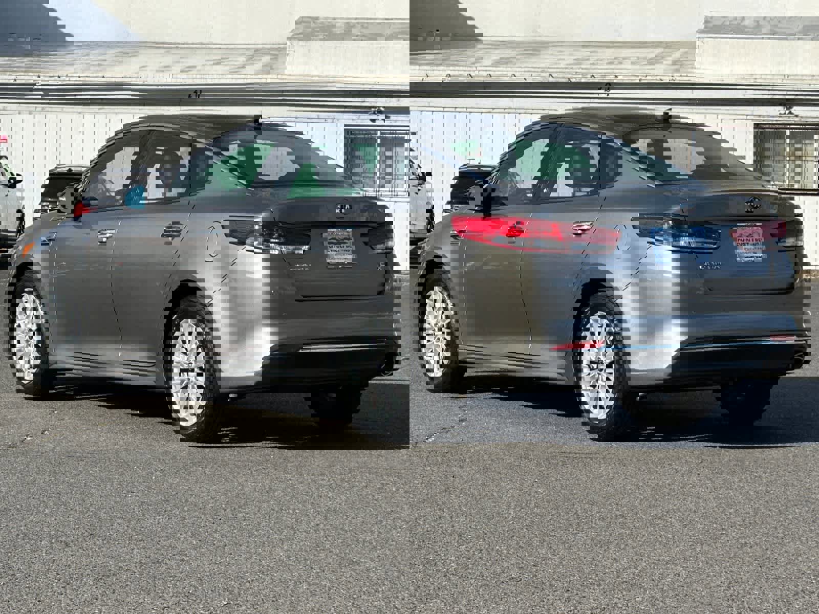 Used 2016 Kia Optima EX w/ Premium Package image 6