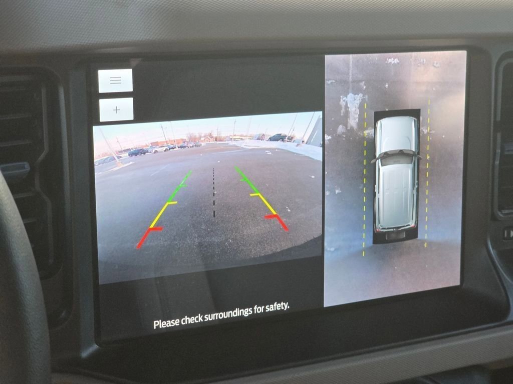 Used 2023 Ford Bronco Wildtrak image 3