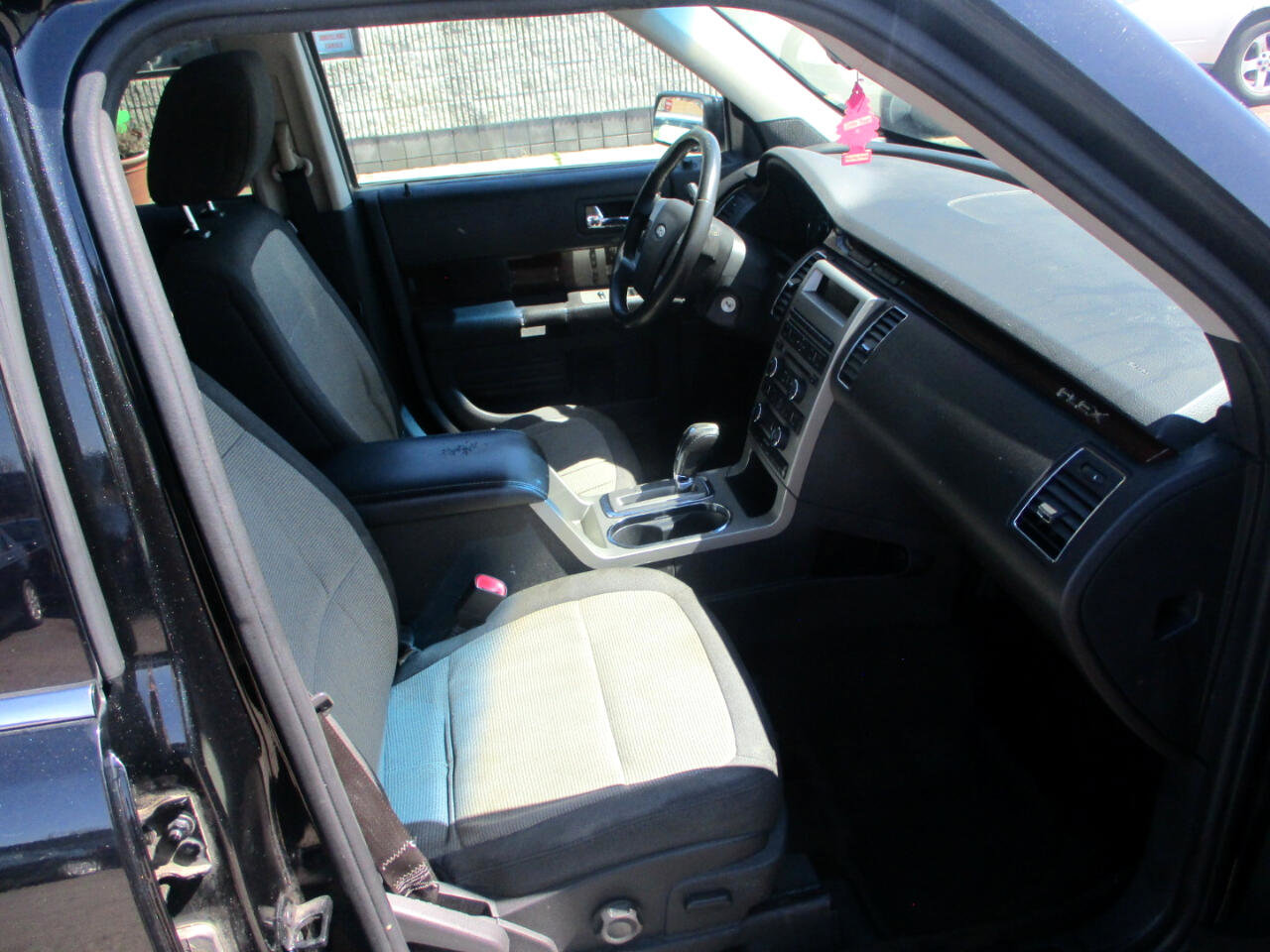 Used 2011 Ford Flex SEL image 9