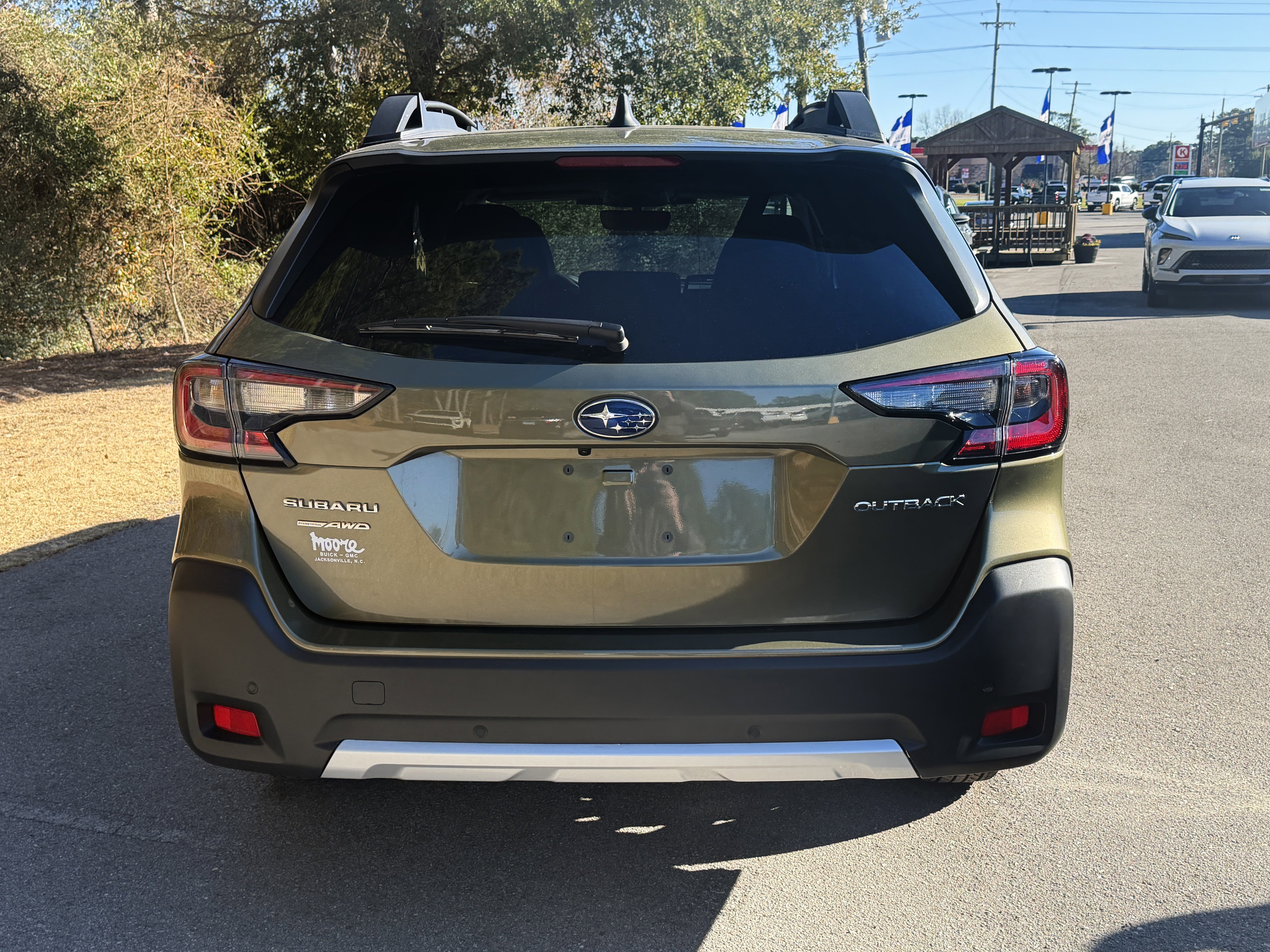 Used 2025 Subaru Outback Limited image 11