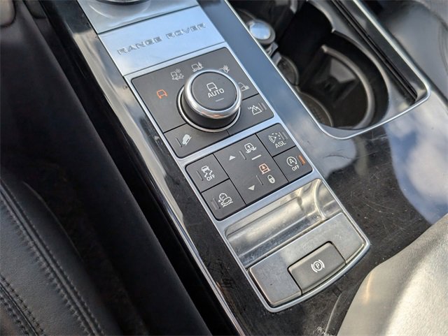 Used 2016 Land Rover Range Rover HSE image 28