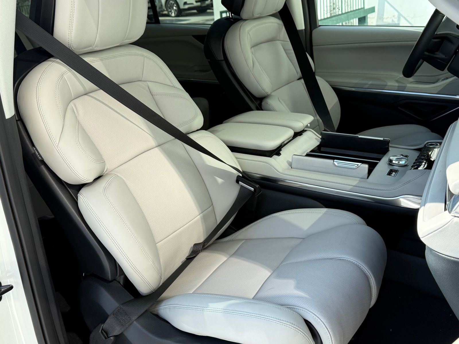 New 2026 Lincoln Navigator Reserve w/ Jet Appearance Package image 10