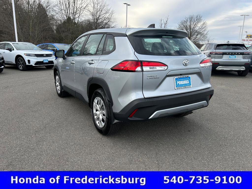 Used 2025 Toyota Corolla Cross L image 17