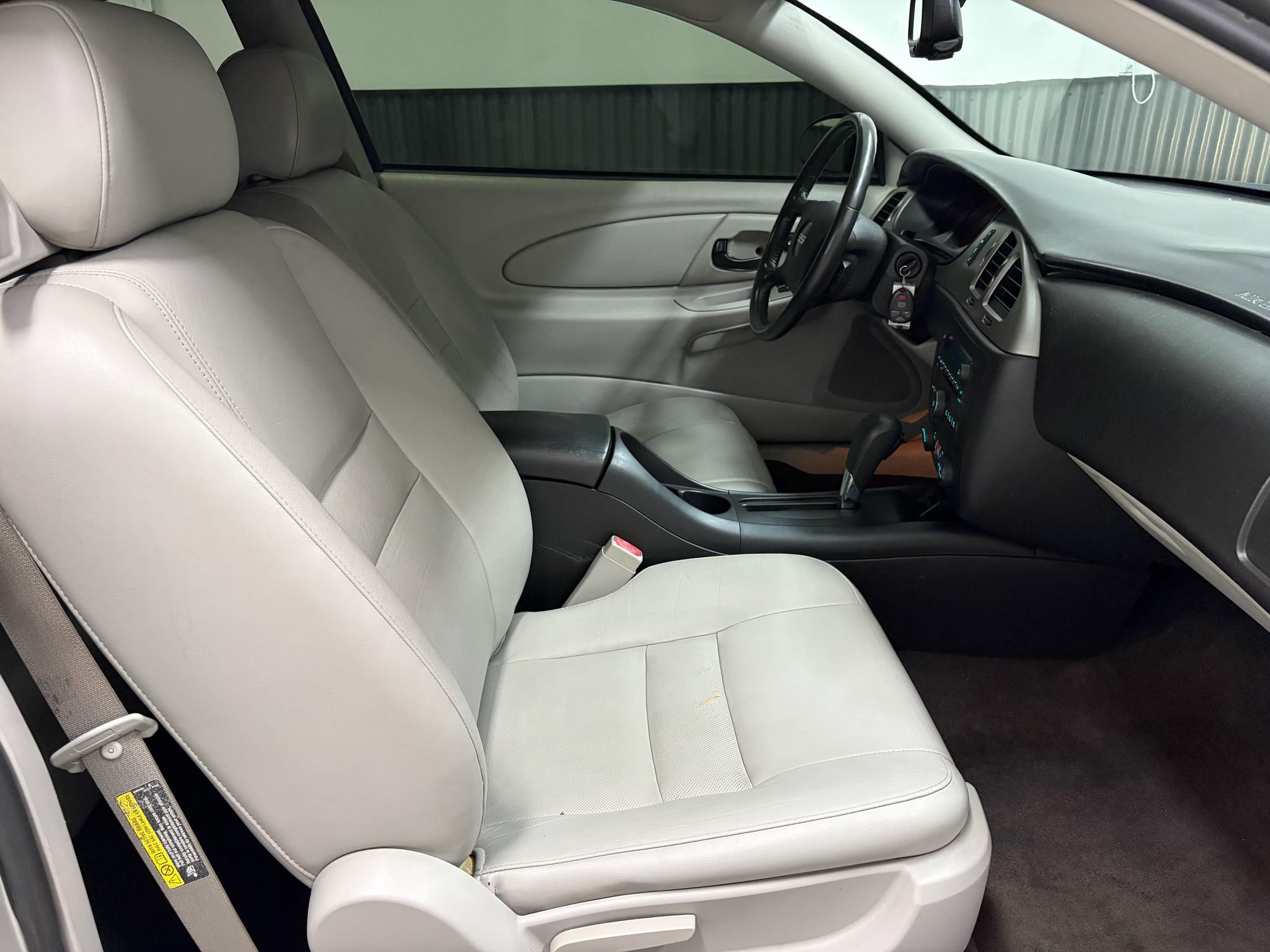 Used 2006 Chevrolet Monte Carlo SS w/ Convenience Package FWD image 21