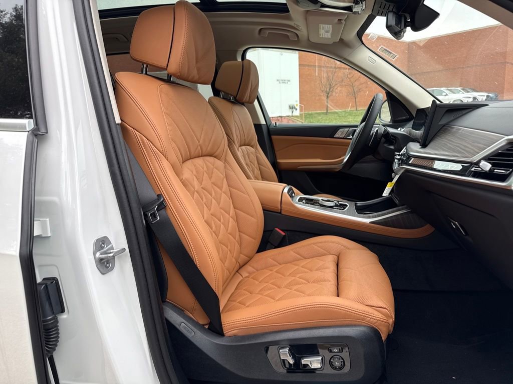 New 2026 BMW X7 xDrive40i image 29
