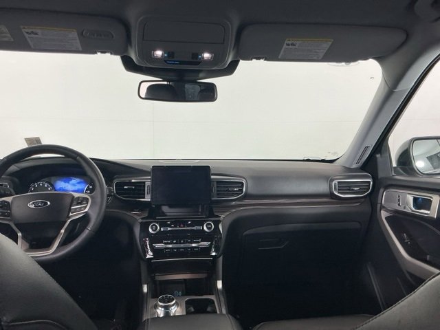 Used 2024 Ford Explorer Limited image 25