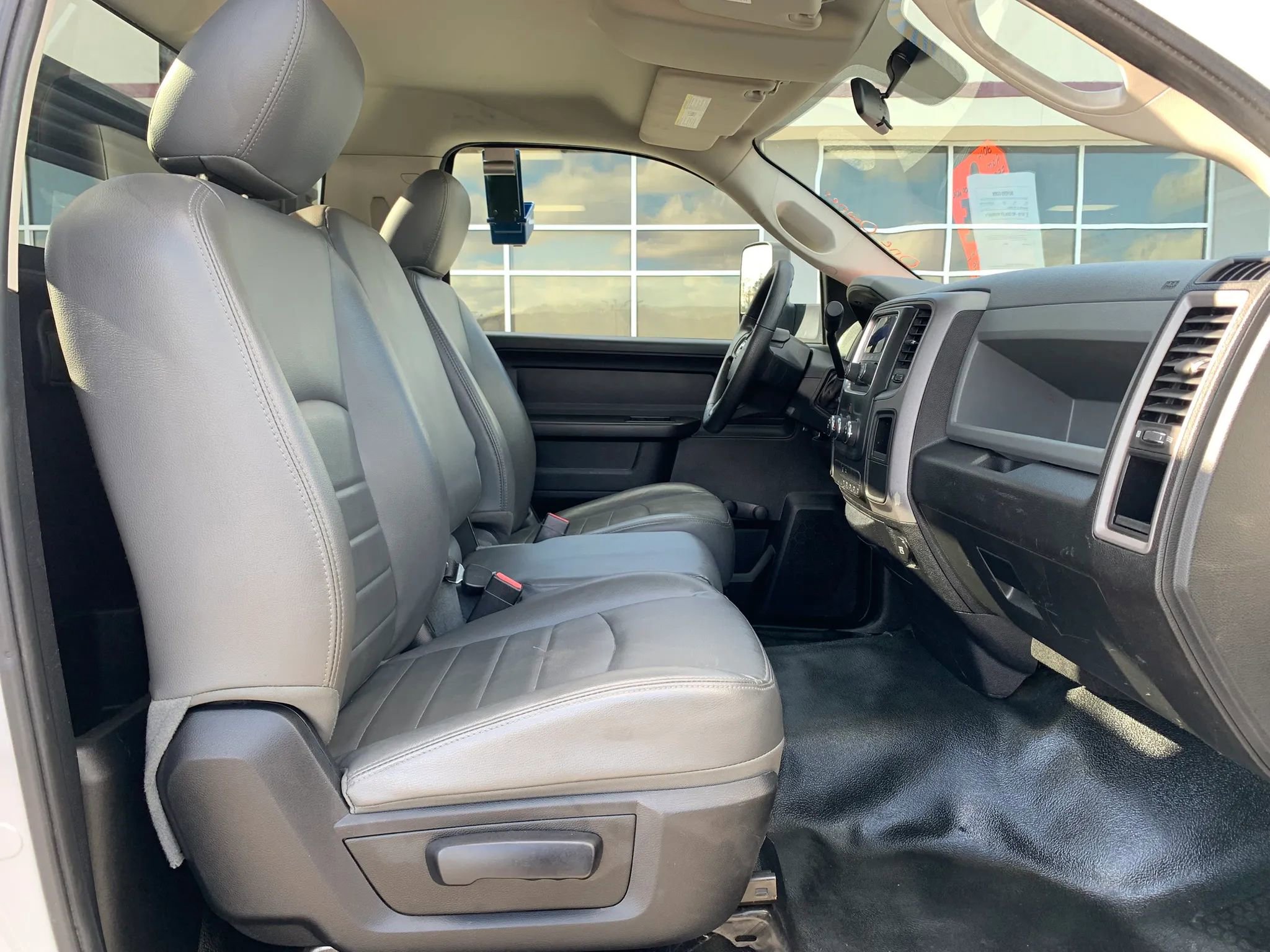 Used 2014 RAM 5500 Tradesman RWD image 23