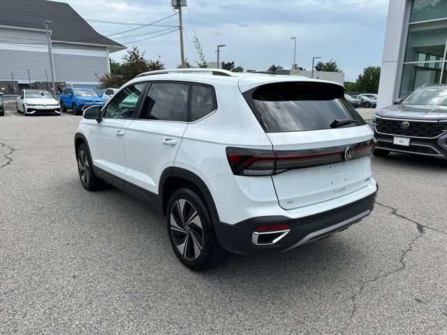 Certified 2025 Volkswagen Taos SE w/ Panoramic Sunroof Package AWD/4WD image 6