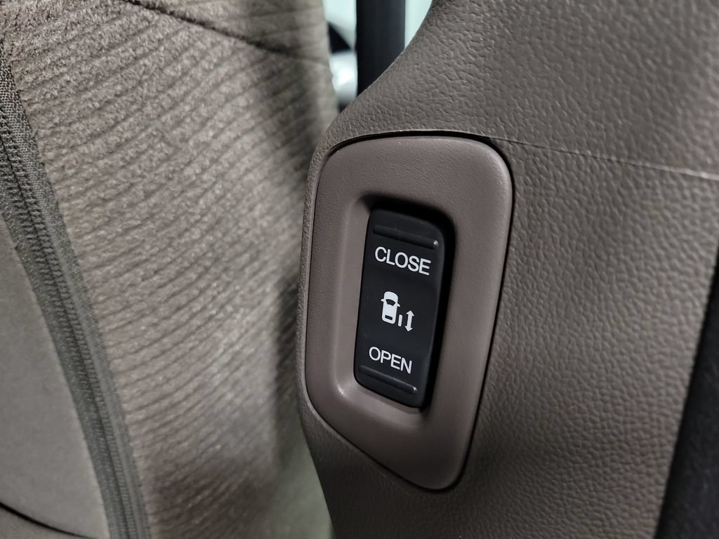 Used 2012 Honda Odyssey EX image 33