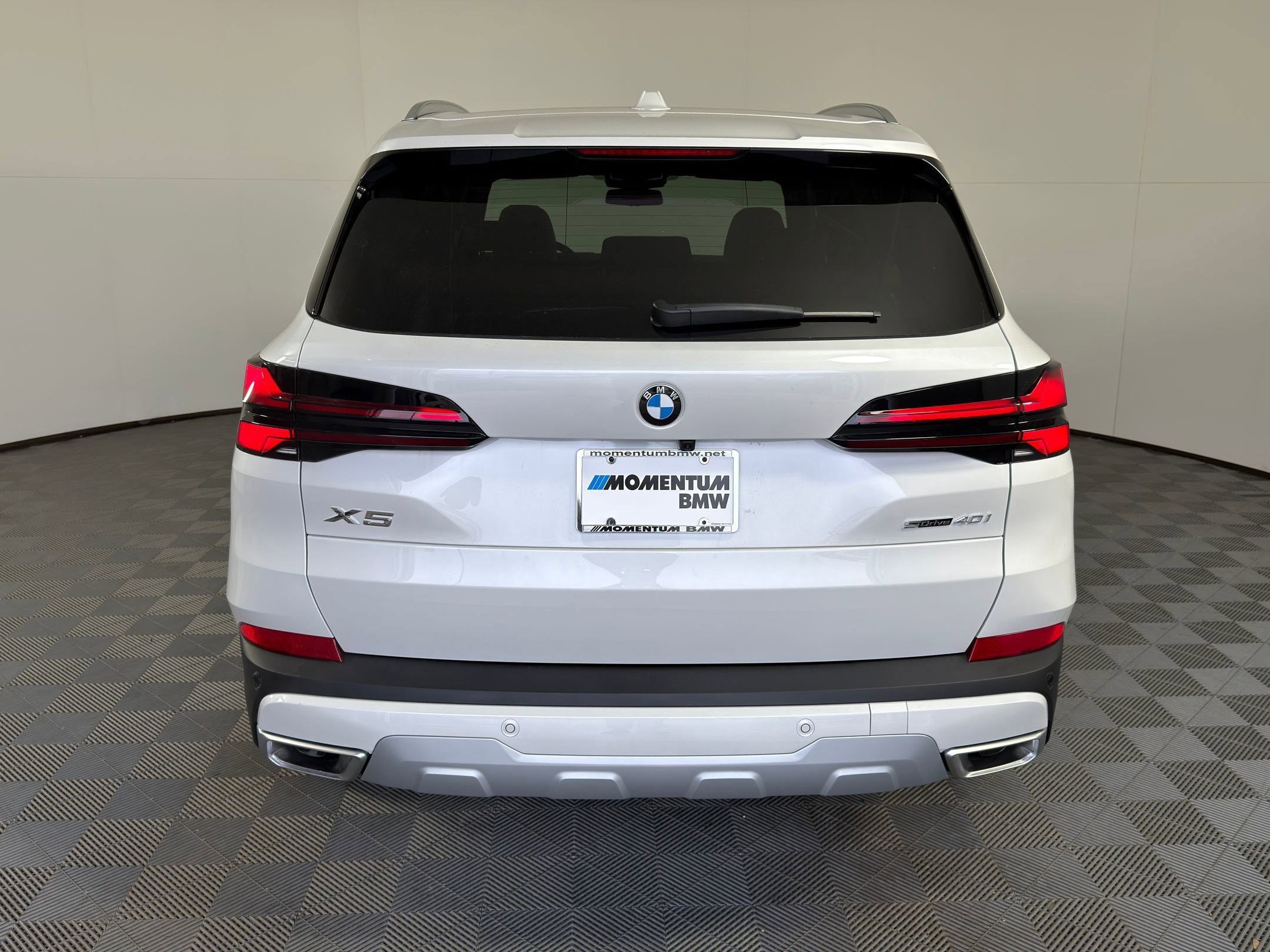 Used 2026 BMW X5 sDrive40i w/ Premium Package RWD image 8