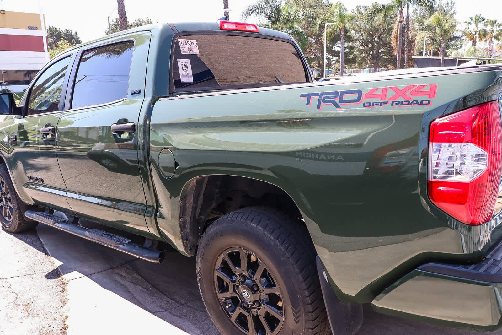 Used 2021 Toyota Tundra SR5 w/ TRD Off-Road Package image 7