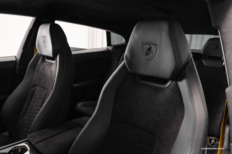 Used 2024 Lamborghini Urus S image 37