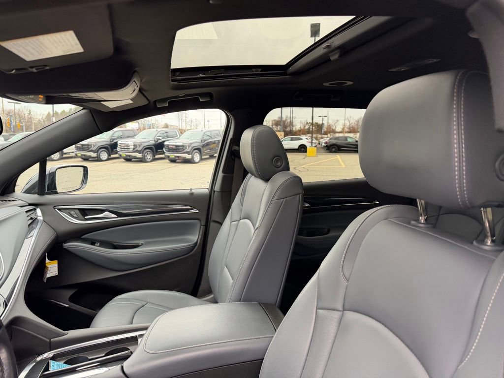 Used 2023 Buick Enclave Essence w/ Experience Buick Package image 18