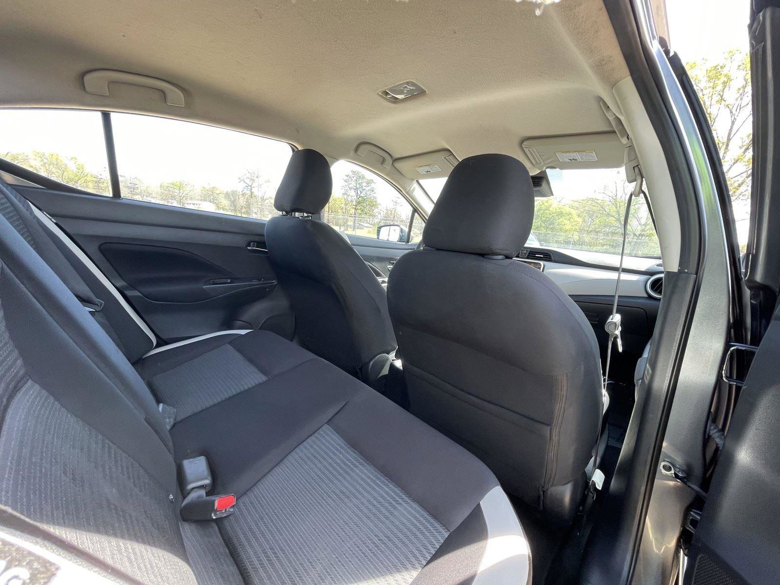 Used 2021 Nissan Versa SV FWD image 32