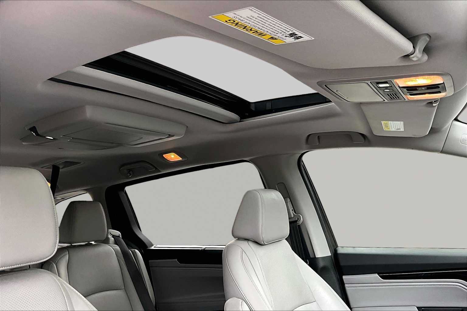 Used 2019 Honda Odyssey Elite image 14