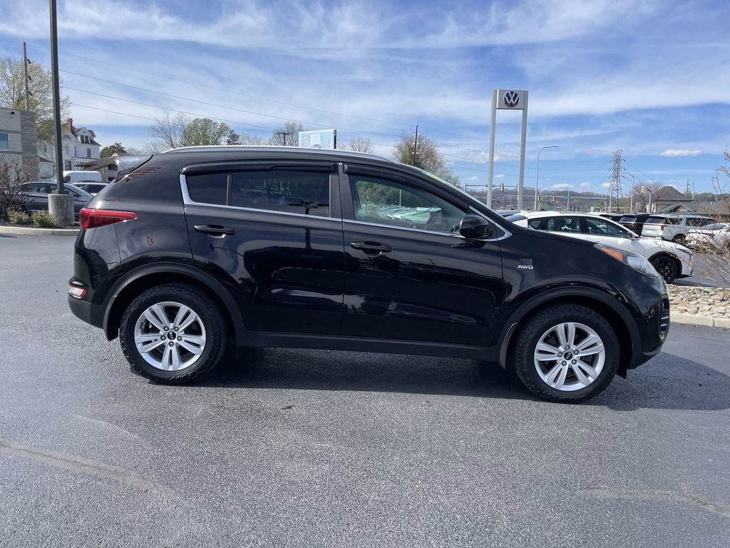 Used 2019 Kia Sportage LX w/ LX Popular Package AWD/4WD image 4