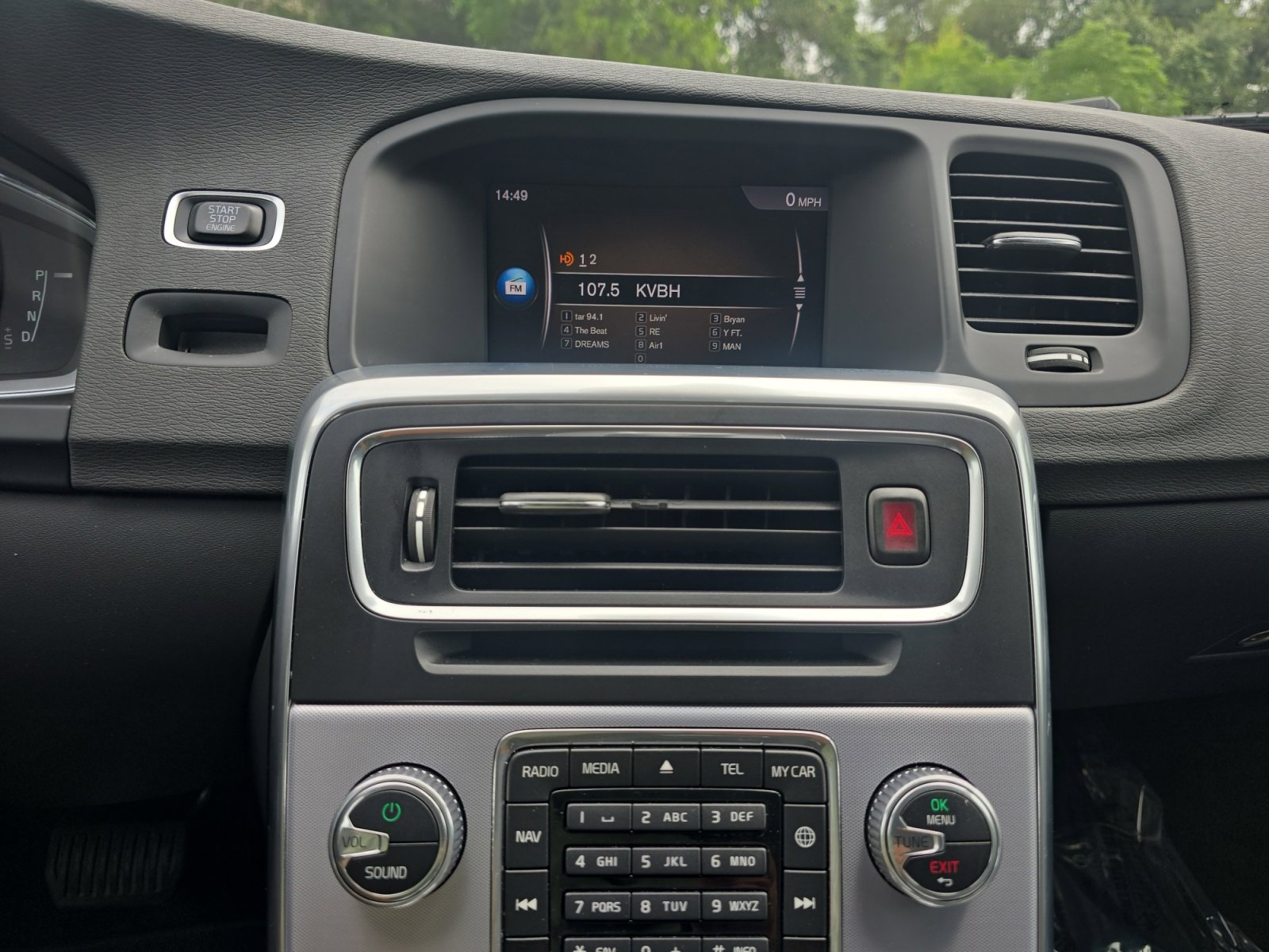 Used 2018 Volvo V60 T5 Cross Country w/ Convenience Package AWD/4WD image 17