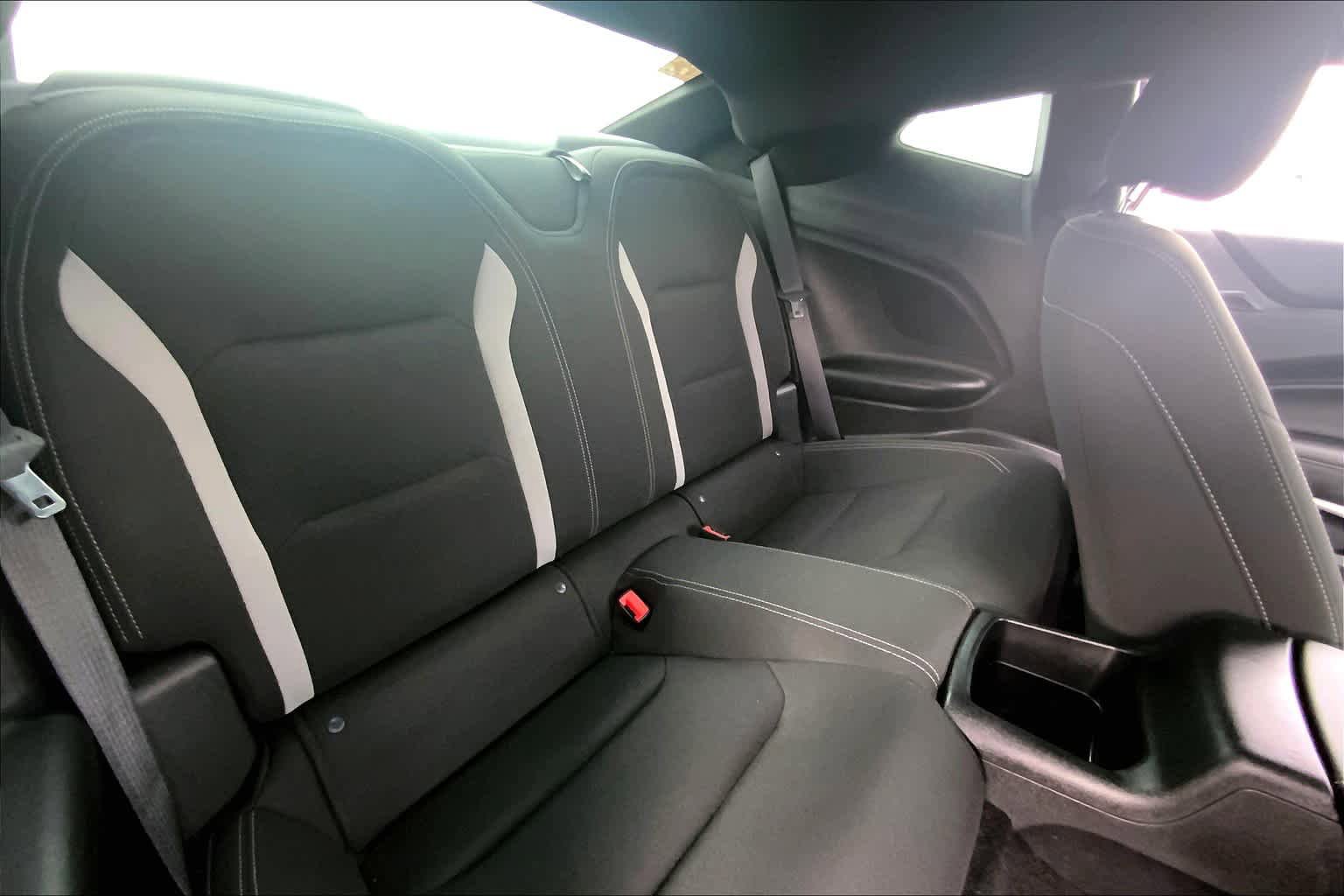Used 2019 Chevrolet Camaro LT w/ Technology Package RWD image 16