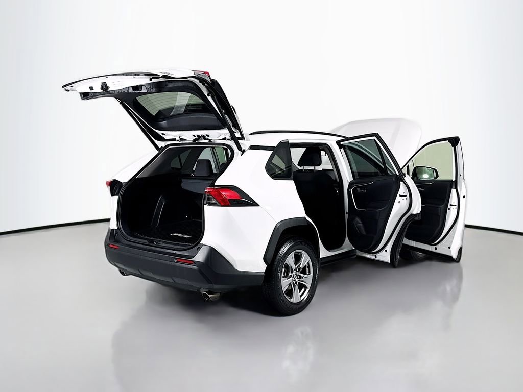 Used 2022 Toyota RAV4 XLE w/ Convenience Package image 26
