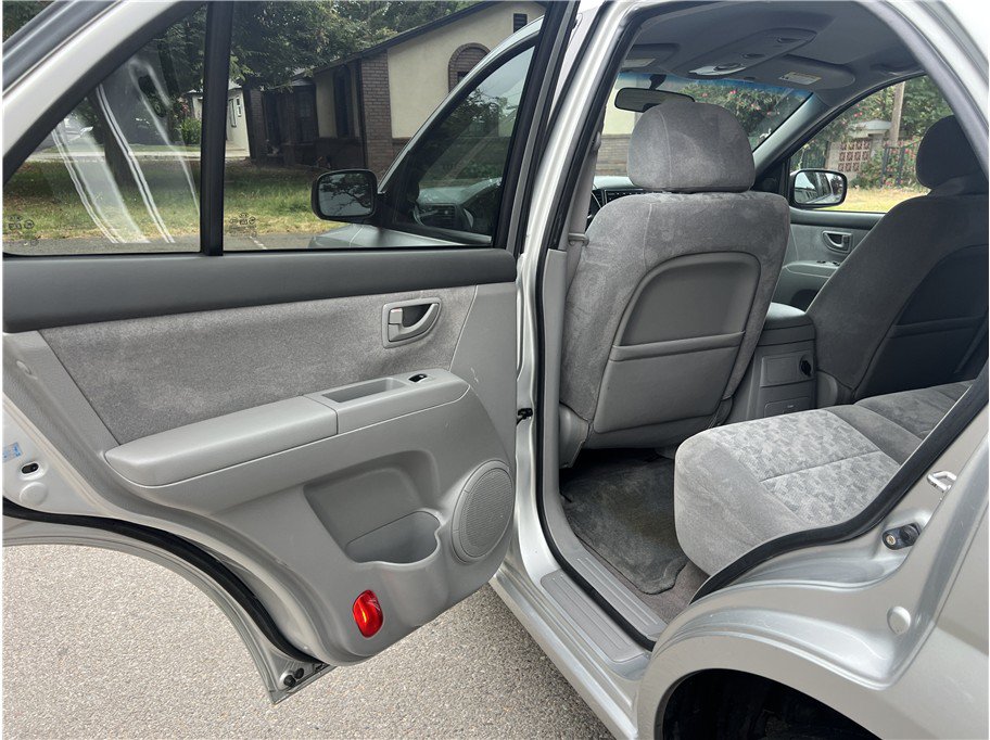 Used 2008 Kia Sorento 2WD image 10
