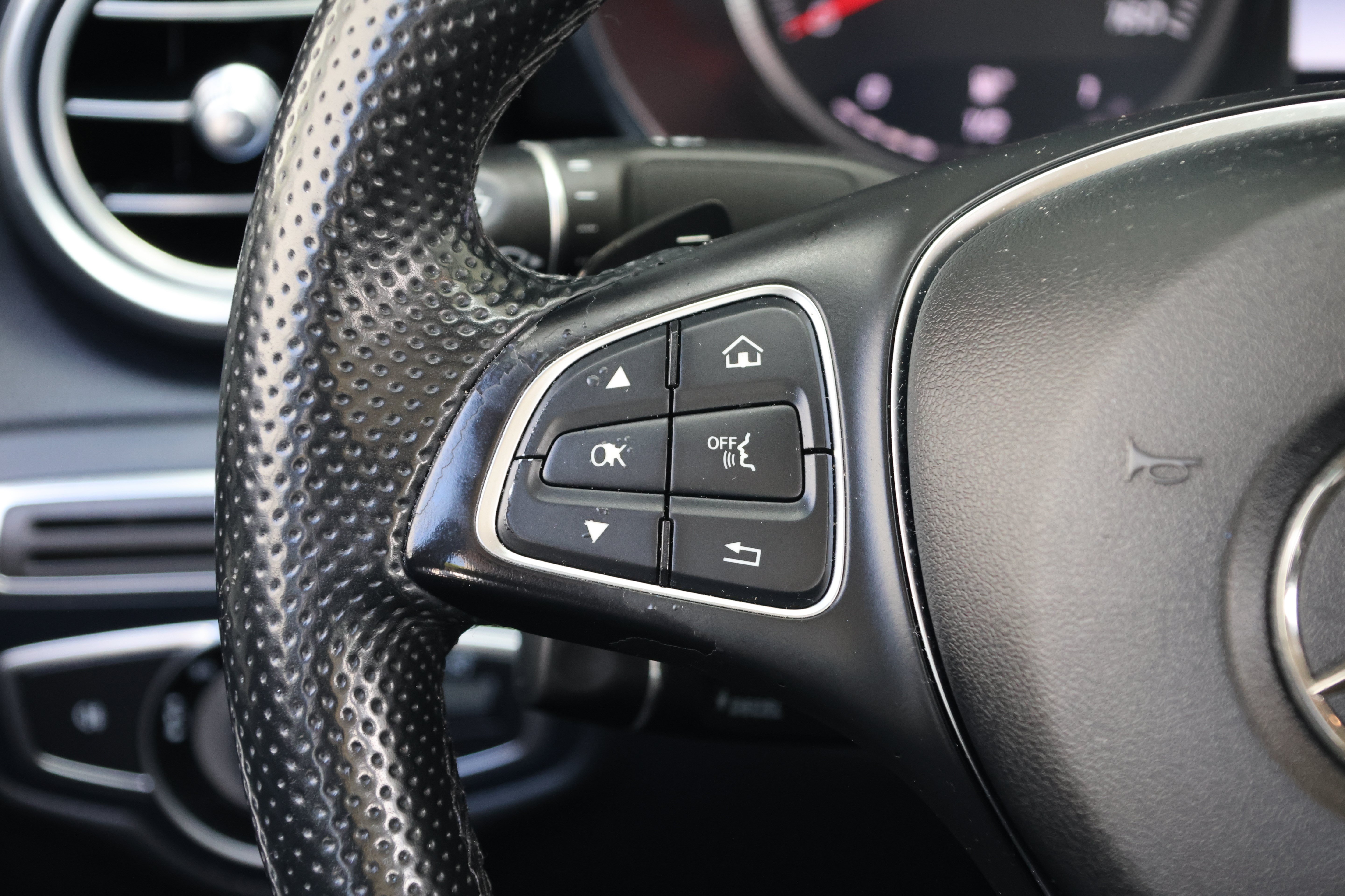 Used 2016 Mercedes-Benz C 300 4MATIC Sedan image 18