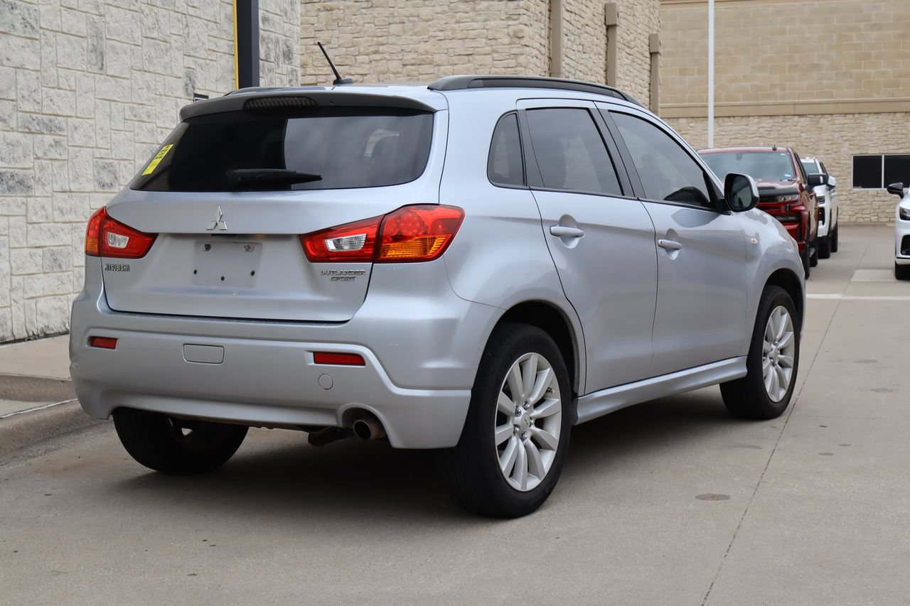 Used 2011 Mitsubishi Outlander Sport SE FWD image 3