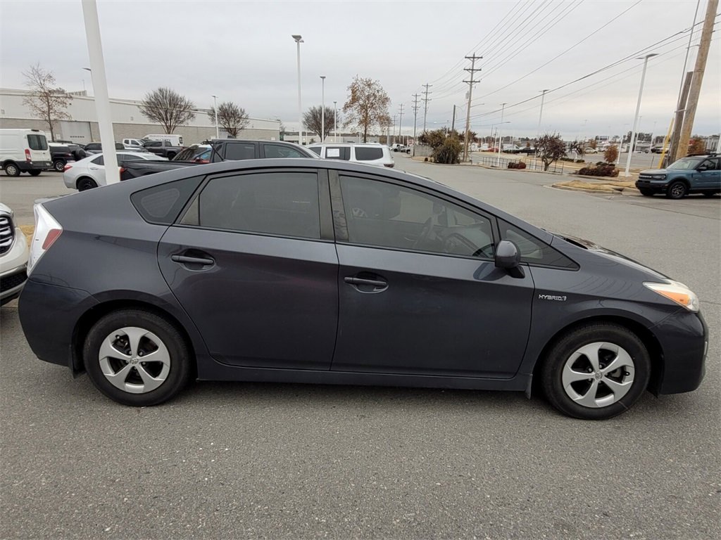 Used 2013 Toyota Prius Two image 2