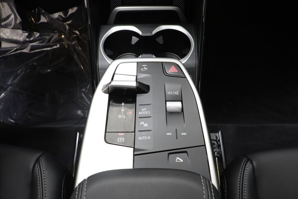 Certified 2025 BMW X1 xDrive28i AWD/4WD image 12