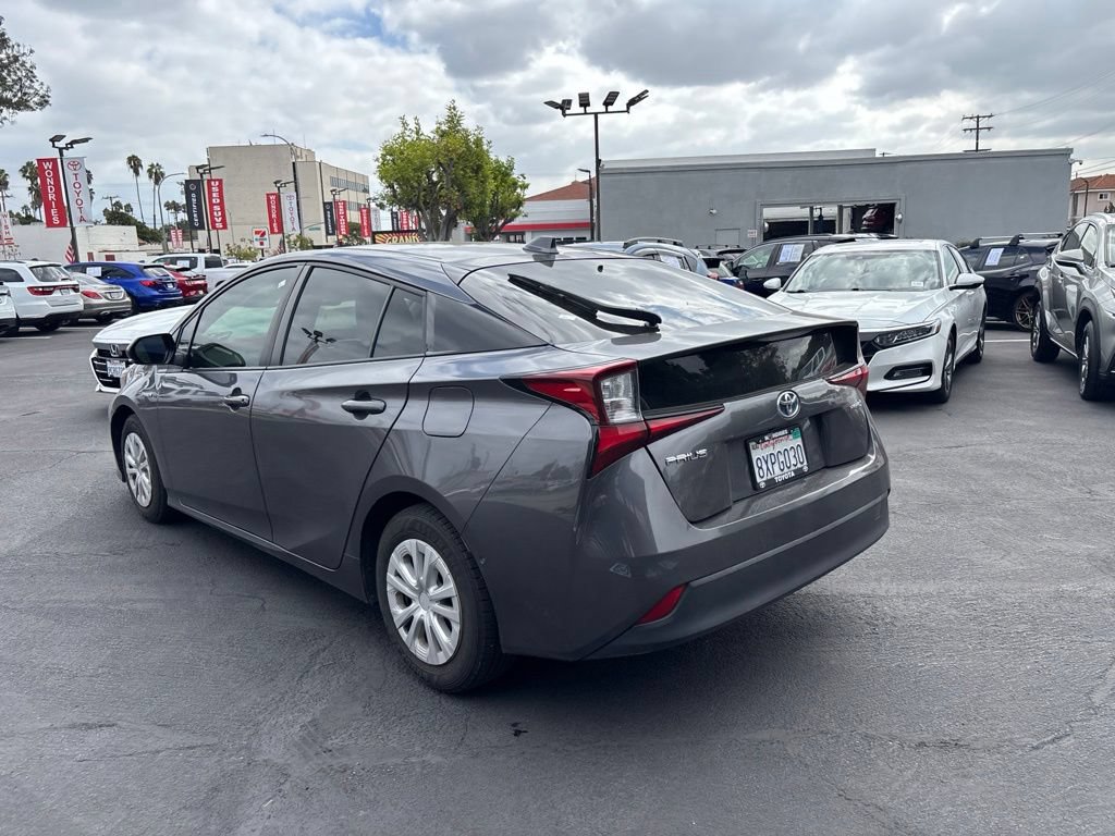 Used 2022 Toyota Prius LE FWD image 6