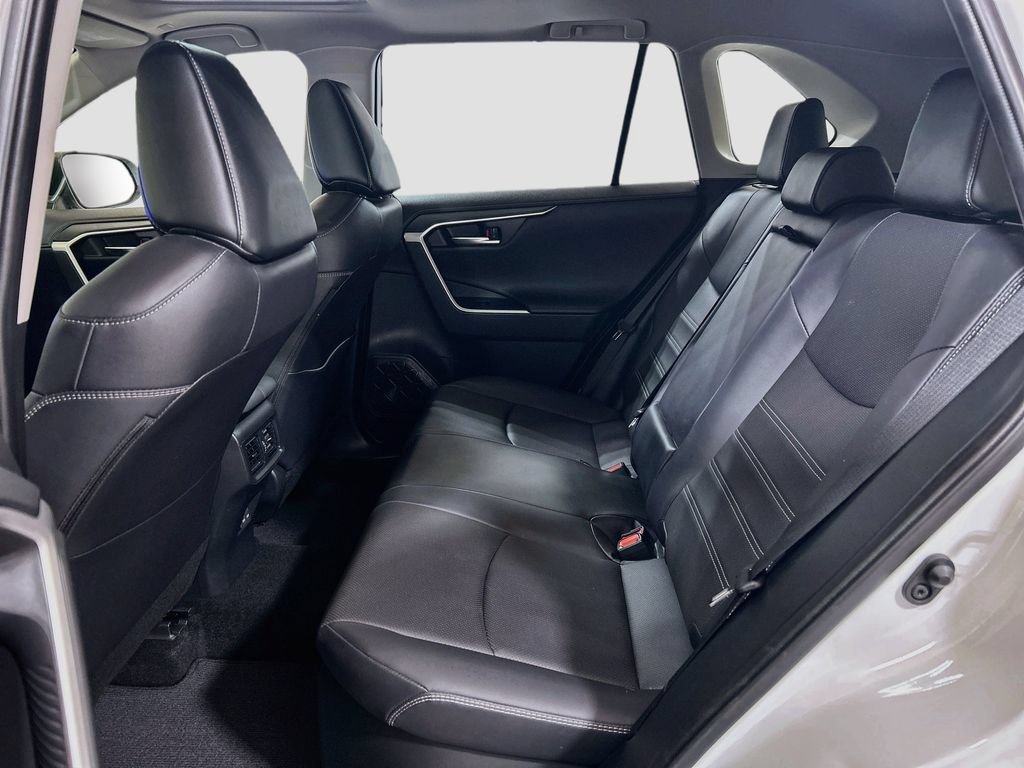 Used 2025 Toyota RAV4 Limited AWD/4WD image 24