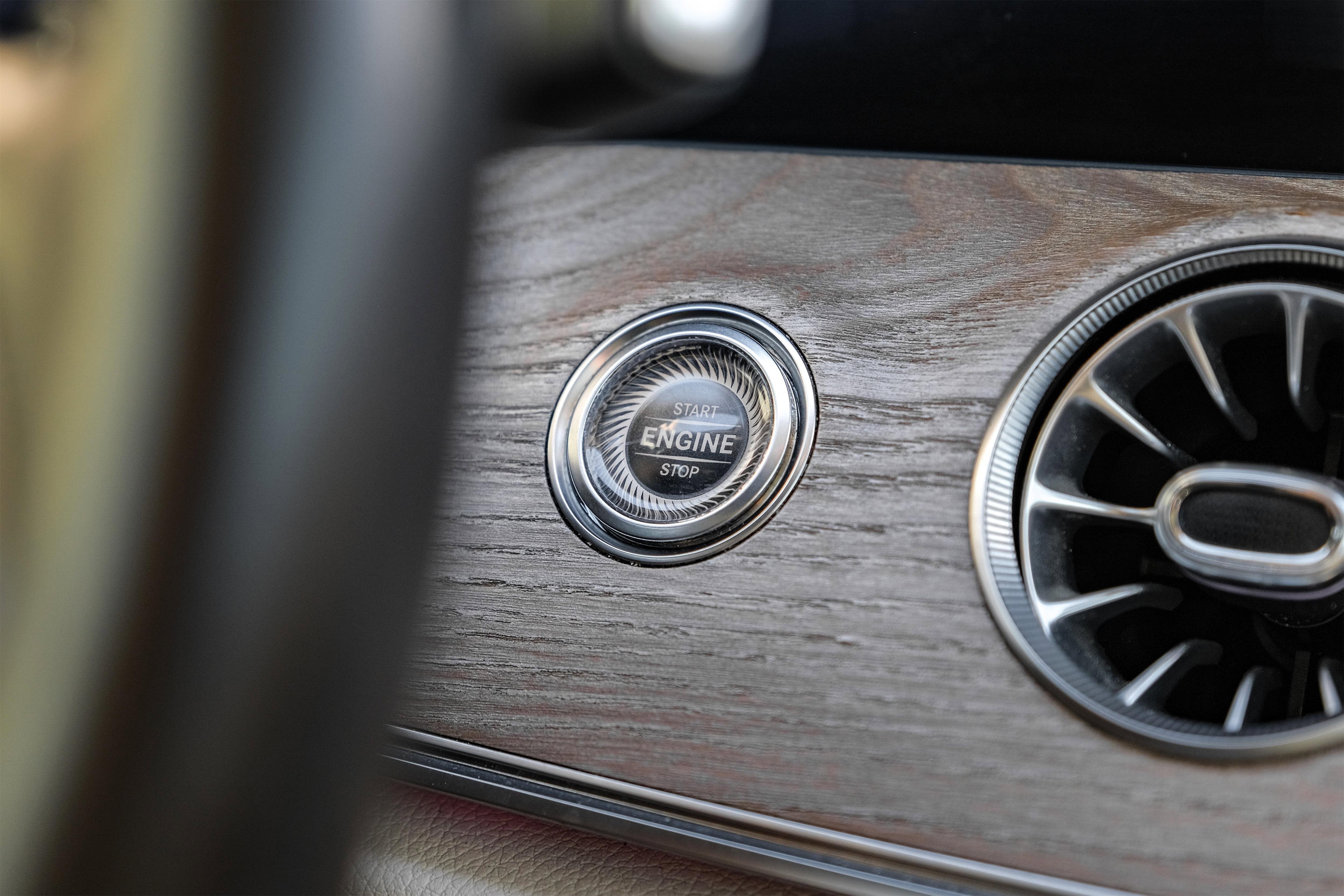 Used 2019 Mercedes-Benz E 450 Coupe w/ AMG Line Package image 18