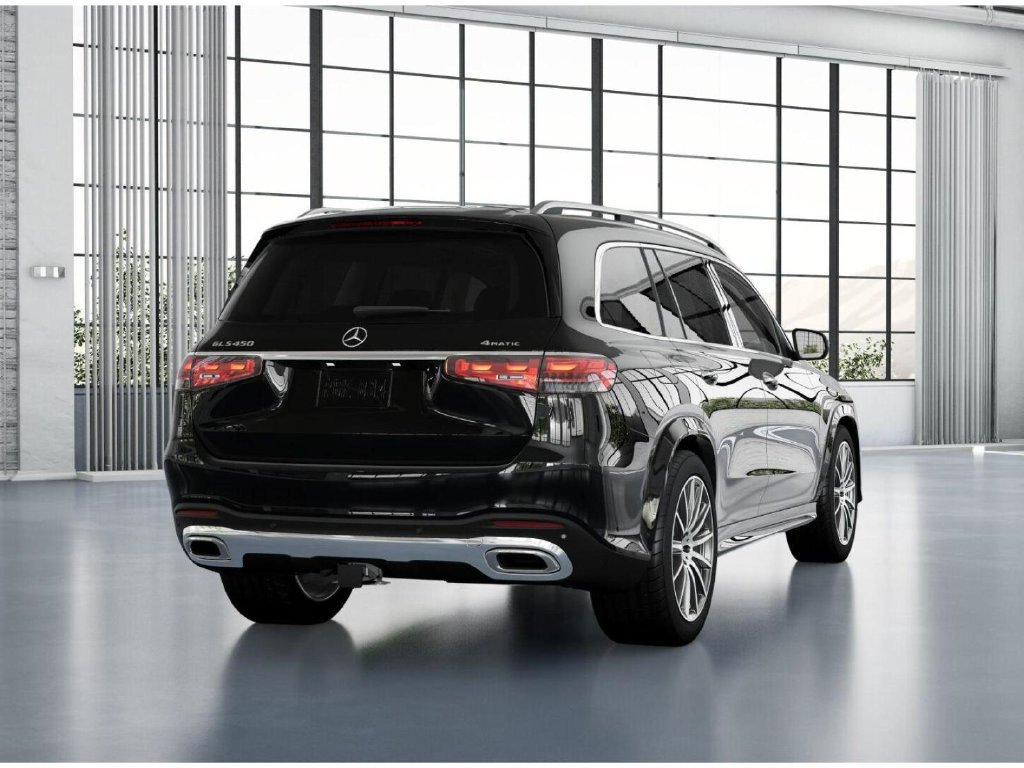 Used 2025 Mercedes-Benz GLS 450 4MATIC image 23