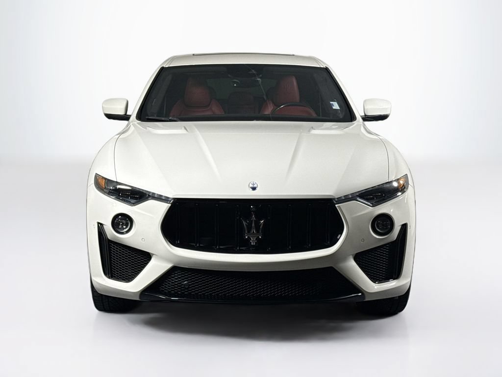 Used 2022 Maserati Levante Trofeo AWD/4WD image 8