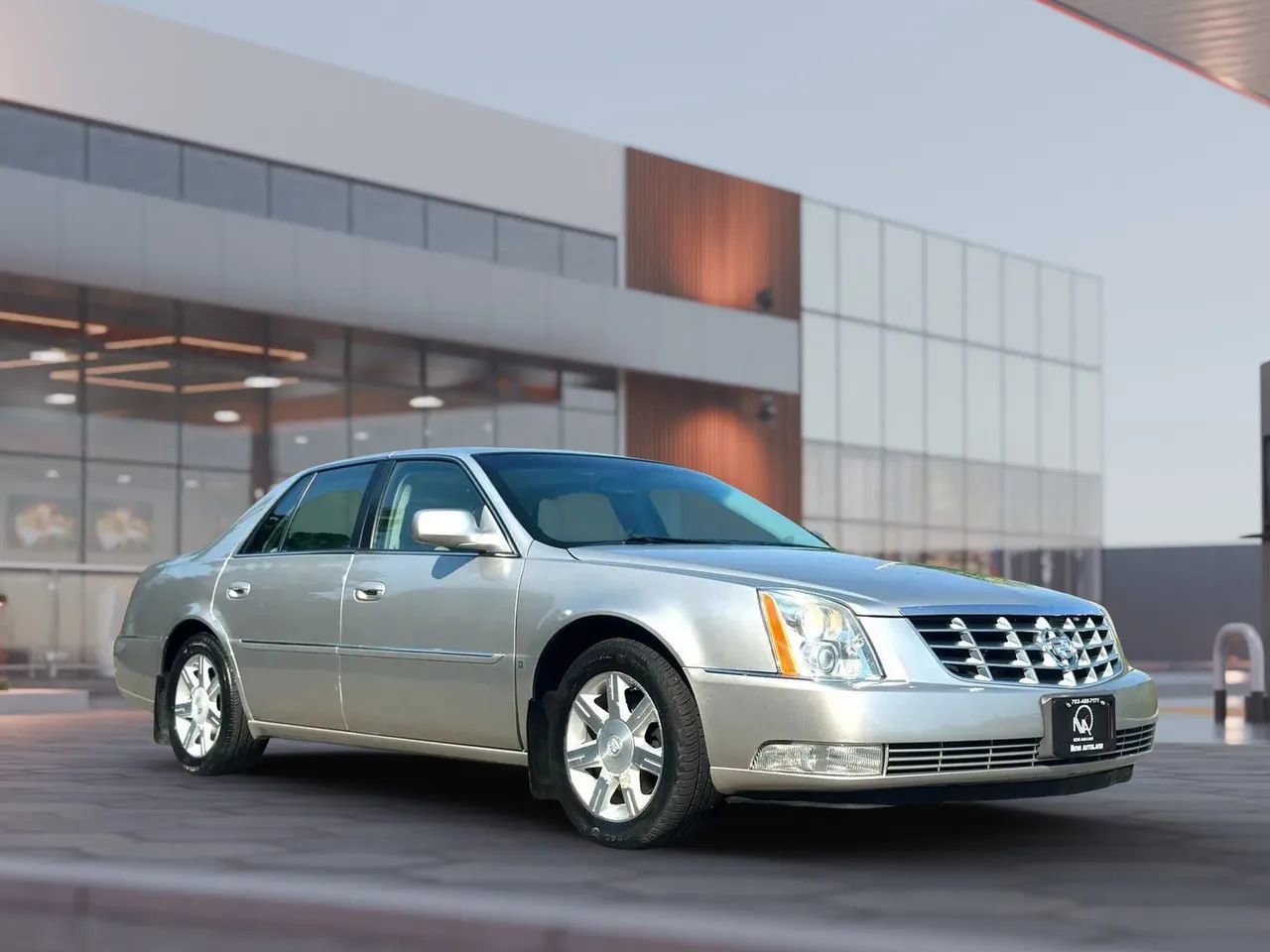 Used 2006 Cadillac DTS Performance w/ Sun And Sound Package image 25