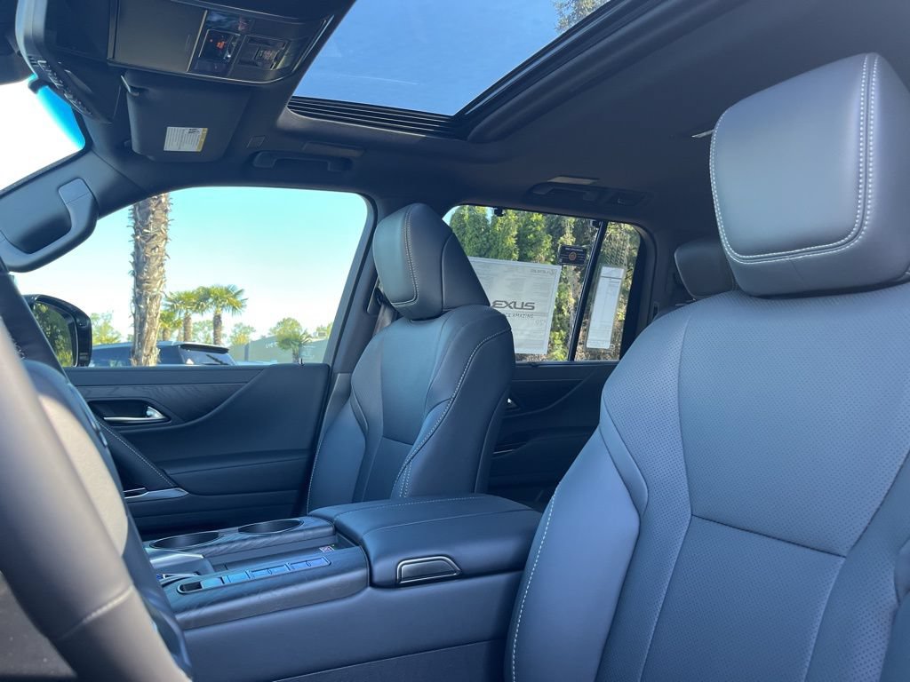 New 2026 Lexus LX 700h Luxury w/ Appearance Package AWD/4WD image 12