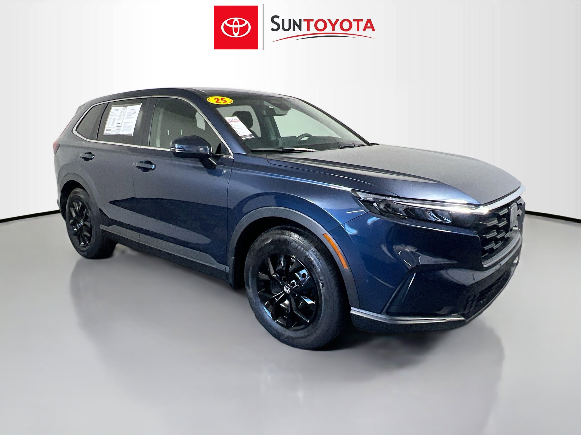 Used 2025 Honda CR-V LX image 1