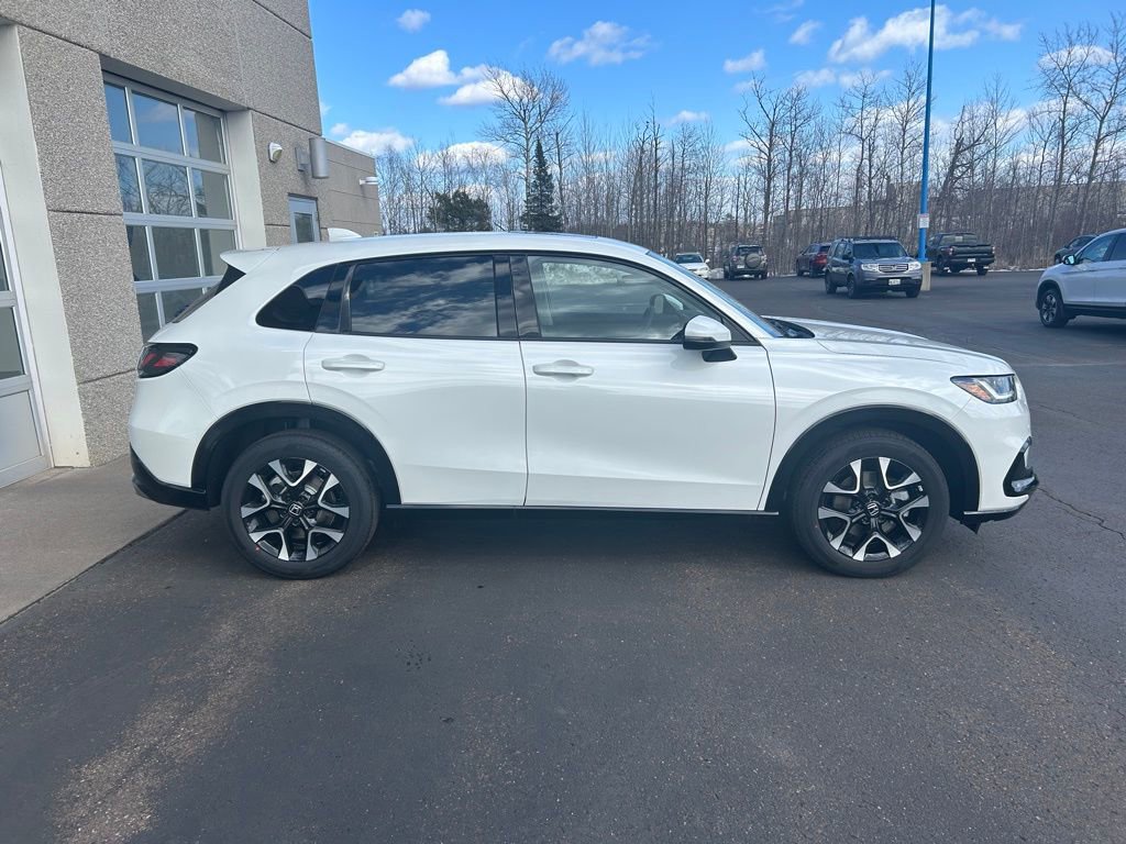 New 2026 Honda HR-V EX-L image 4
