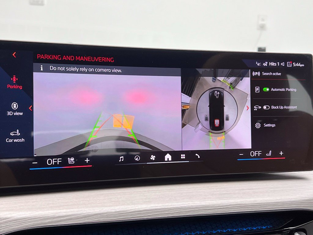 Used 2026 BMW i4 eDrive40 w/ Premium Package RWD image 15