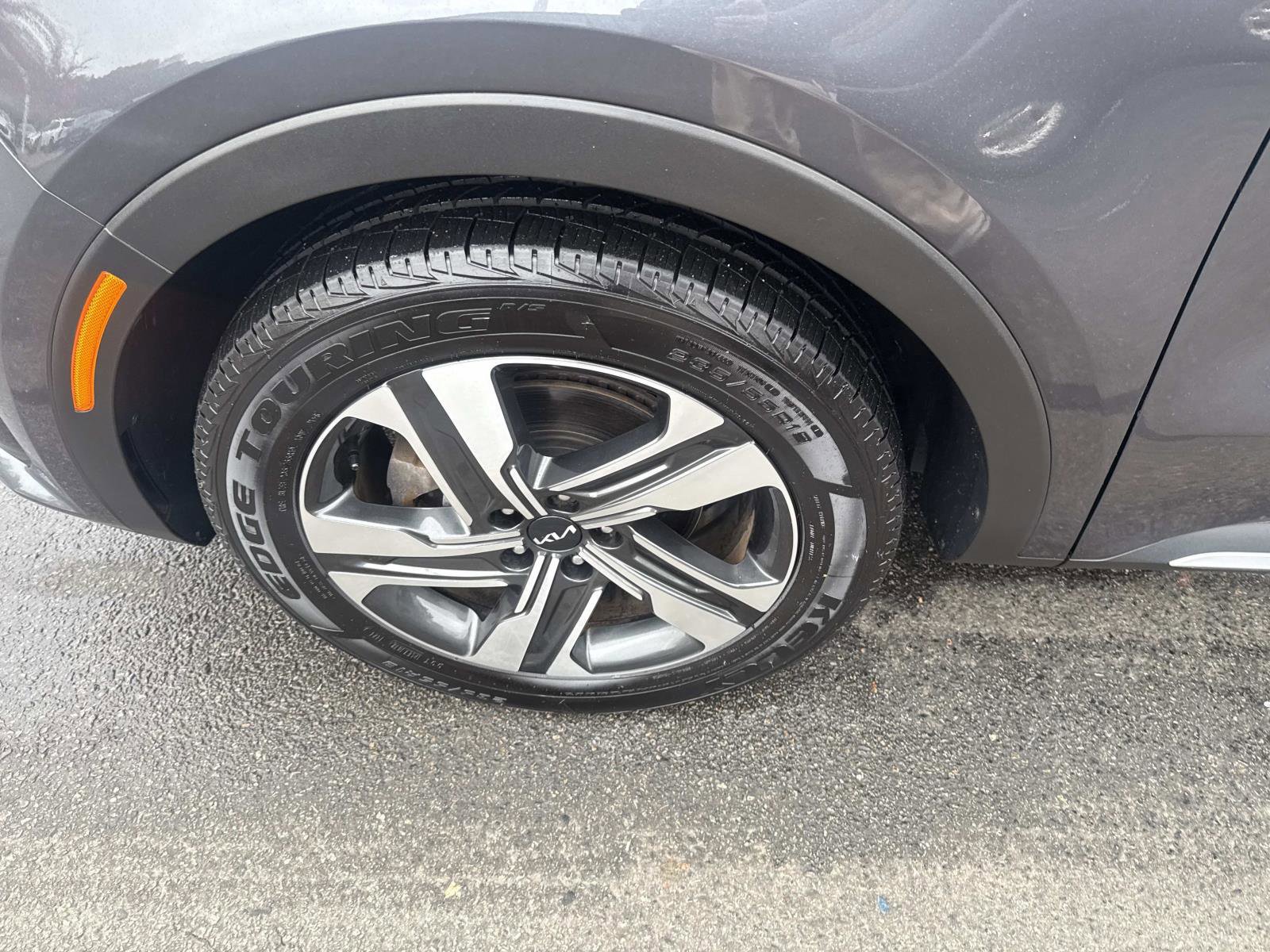 Used 2022 Kia Sorento SX Prestige w/ Panoramic Sunroof Package image 14