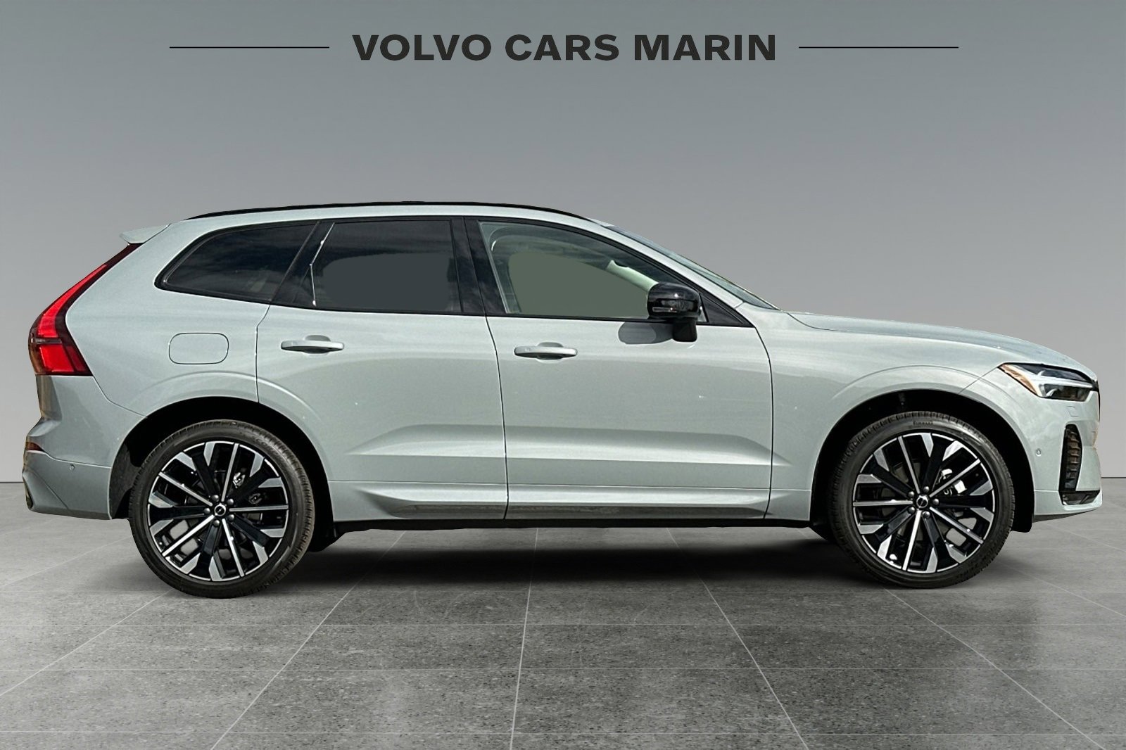 New 2026 Volvo XC60 B5 Ultra w/ Protection Package Premier image 8