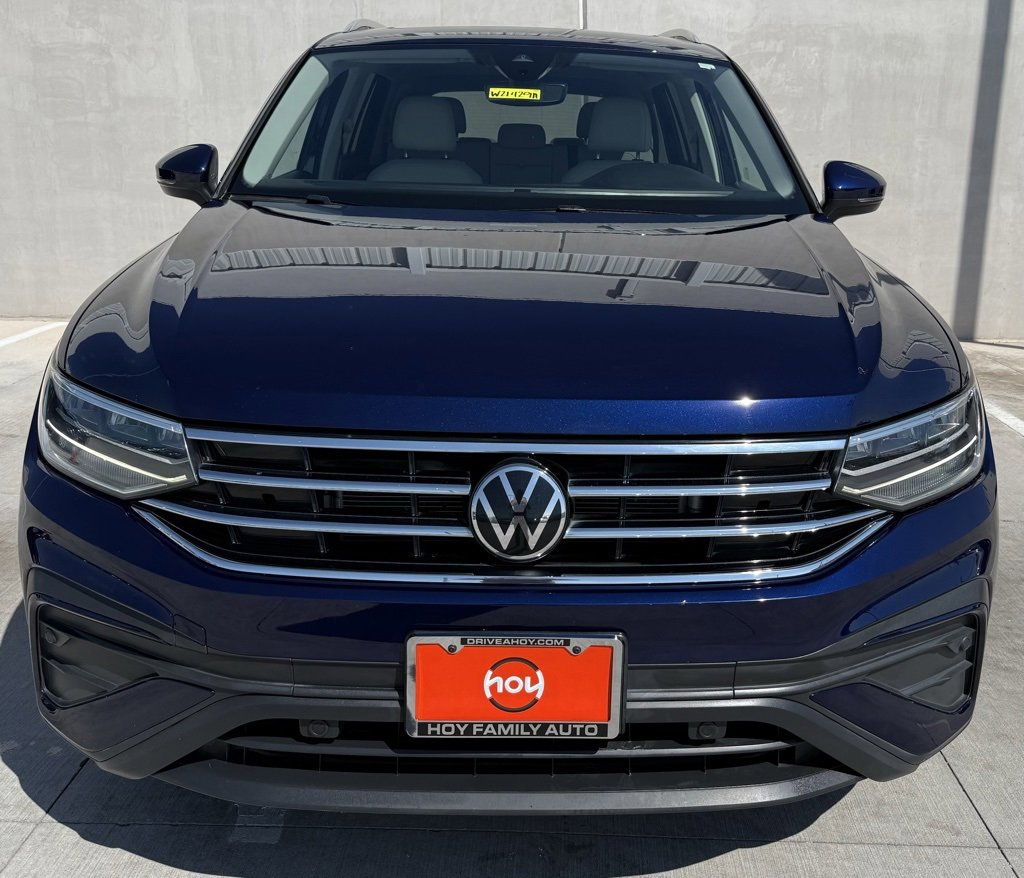 Certified 2023 Volkswagen Tiguan SE image 2